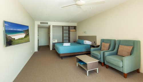 Deluxe Room, Balcony (Deluxe Suite)