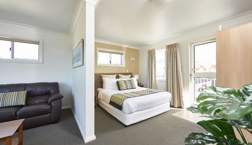 Deluxe Studio, Kitchen, Ocean View