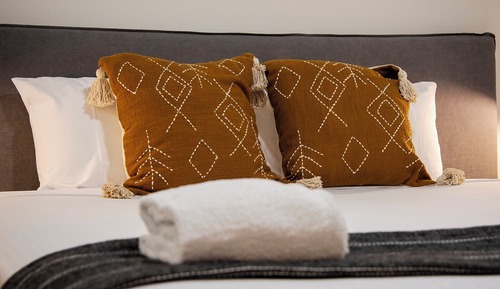 Apartment, 3 Bedrooms, Pool View