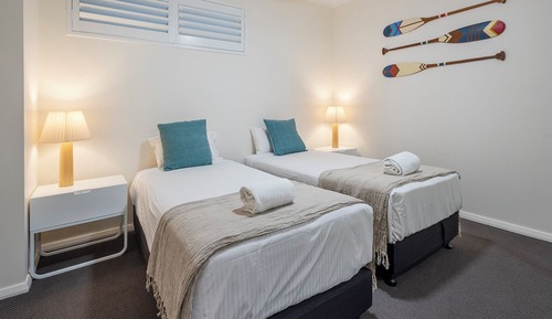 Apartment, 2 Bedrooms, Pool View