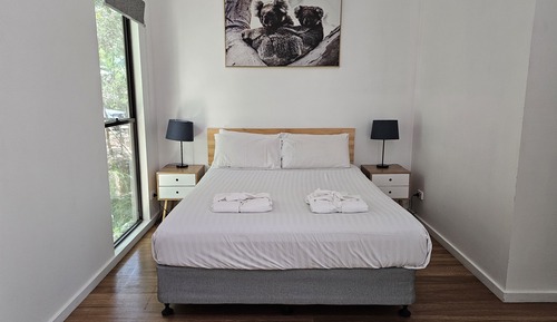 Premium Studio Suite, 1 Queen Bed, Non Smoking, Garden View