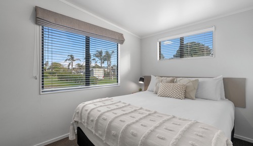 Self-Contained Unit (Park Motel - Access) (2BR)