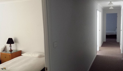 Villa (6 Bedrooms - 14 Beds - 3 Bathrooms)