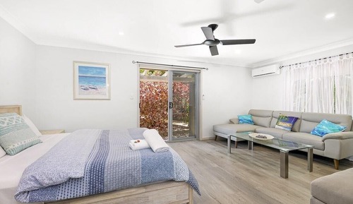 Spacious Garden Studio