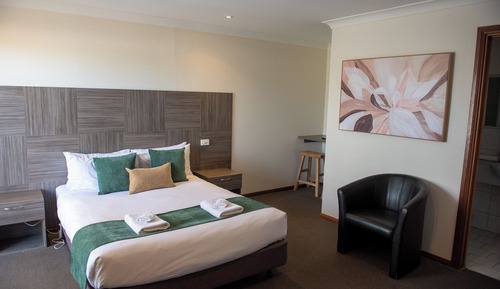 Superior Triple Room (Victoria Spa Room)