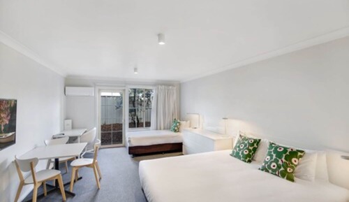 Deluxe King + Single