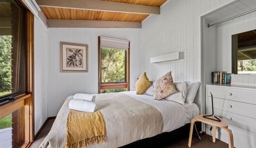 Standard Suite, 2 Bedrooms, Non Smoking, Kitchen