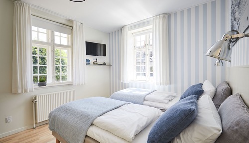 Basic Double Room, 2 Twin Beds