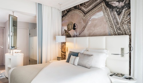 Classic Room, 1 Queen Bed, Terrace