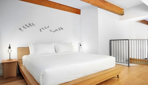 Romantic Loft, 2 Bathrooms (206)