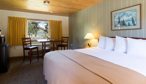 Partial Riverview 1 King