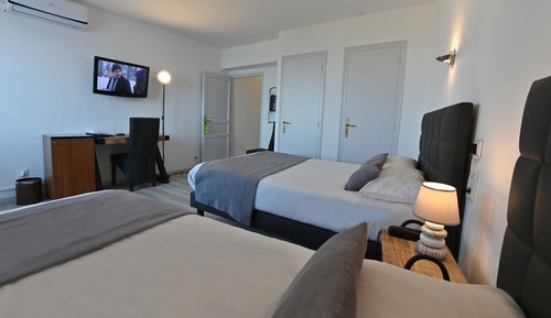 Triple Room