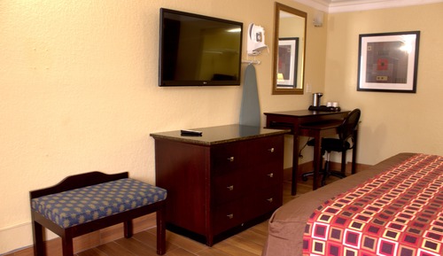 Standard Room, 1 King Bed, Accessible