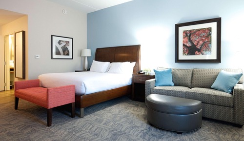 Room, 1 King Bed (Drinks & Snacks)