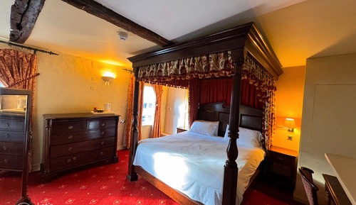 Deluxe Double Room, Ensuite (With 4 Poster Bed)