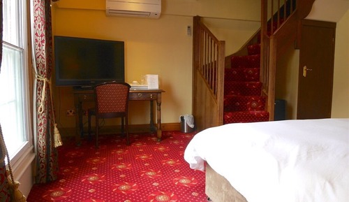 Family Suite, Ensuite