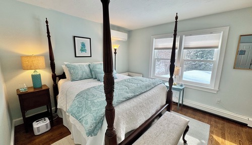 Deluxe Suite, 1 Queen Bed, Garden View