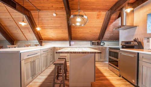 Exclusive House, Multiple Bedrooms, Kitchen