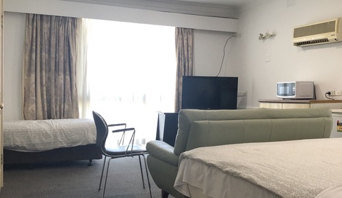Economy Twin Room