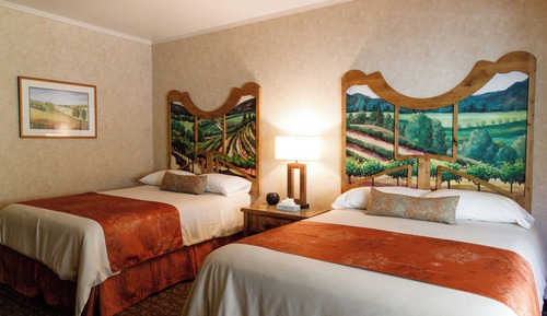 Traditional Room, 2 Queen Beds, Ground Floor