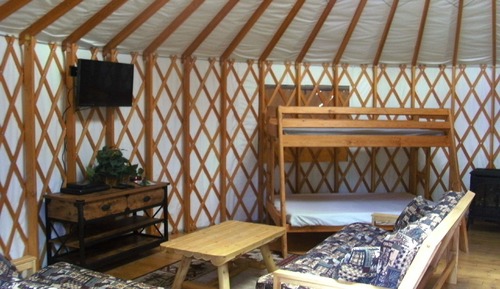 Room (Yurt, Pets OK, Linens Available)