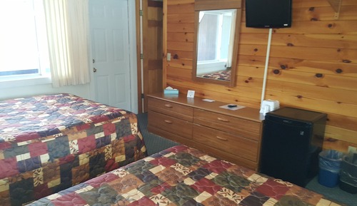 Room, 2 Queen Beds, Non Smoking, Lake View