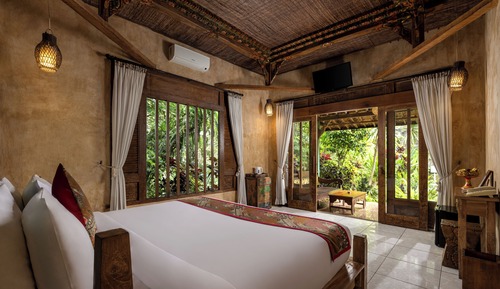 Bungalow, Garden View