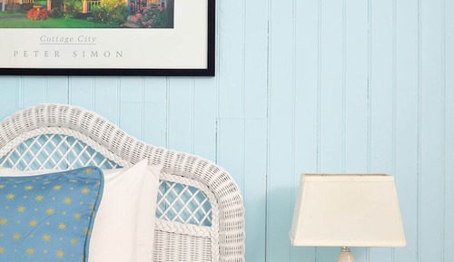 Annex Queen Room (No TV)