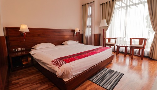 Tongging Point Hotel Deluxe Double/Twin, Lake Toba View