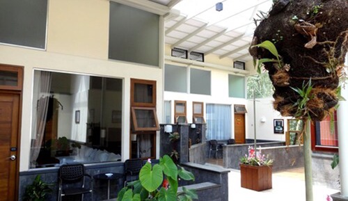 Waterfall Lodge Hotel - Superior