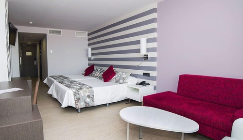 Quadruple Room, Terrace (3 adults + 1 child)