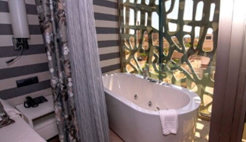 Deluxe Room, Terrace (3 adults 1 child)