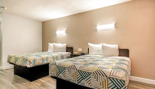 Standard Room, 2 Double Beds, Smoking