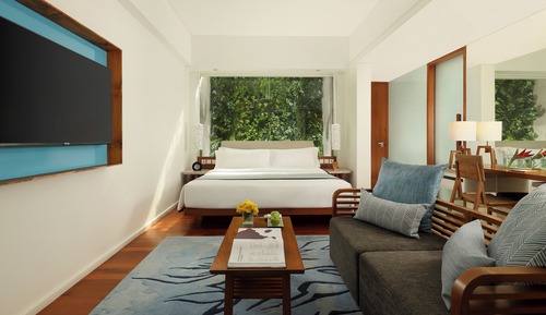 Heavenly Ocean View Pool Suite - 1 King Bed With Butler Service
