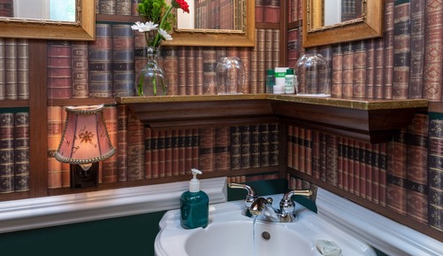 Suite (Eaton Square)