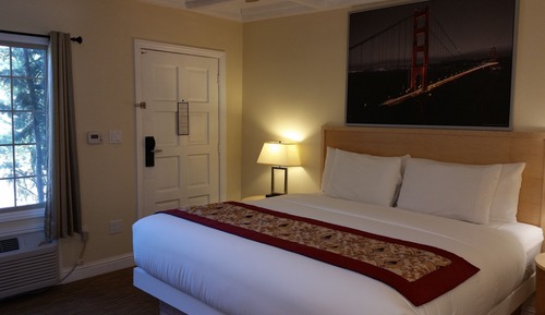 Deluxe Room, 1 Queen Bed