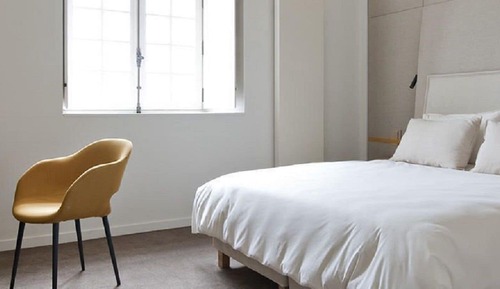 Comfort Room, 1 Queen Bed