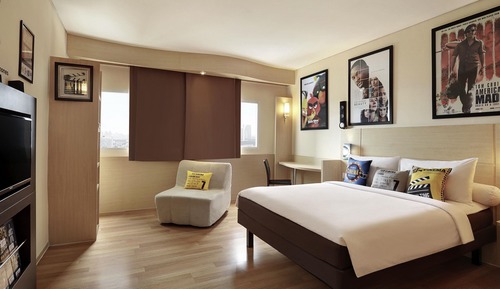 Family Room, Accessible (Cinema Room)