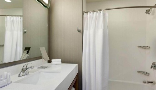 Room, 2 Queen Beds (Hearing Accessible)