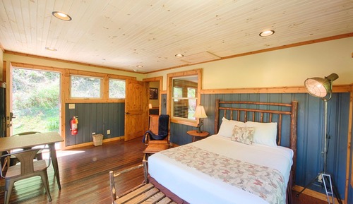 Cabin (Alcoa 1)
