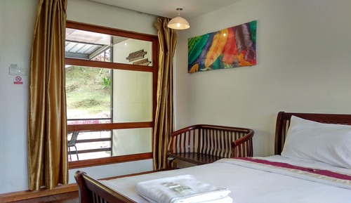 Deluxe Room, Balcony