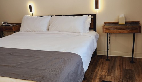 Room, 1 King Bed, Golf View, Ground Floor