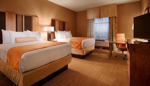 Standard Room, 2 Queen Beds, Accessible, Bathtub