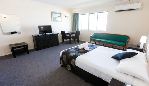 Standard Room, 1 Queen Bed, Non Smoking