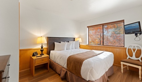 Standard Condo, 1 Queen Bed, Non Smoking, Fireplace