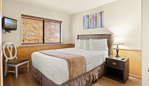 Standard Condo, 1 Queen Bed, Fireplace