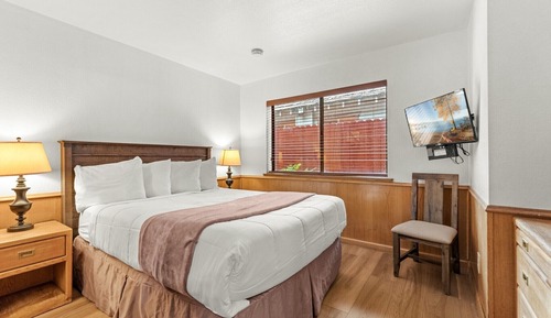 Standard Condo, 2 Bedrooms, Fireplace
