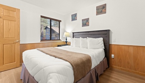 Standard Condo, 2 Bedrooms, Fireplace