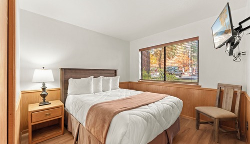 Standard Condo, 2 Bedrooms, Fireplace
