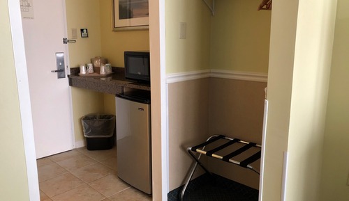 Standard Room, 1 King Bed, Non Smoking